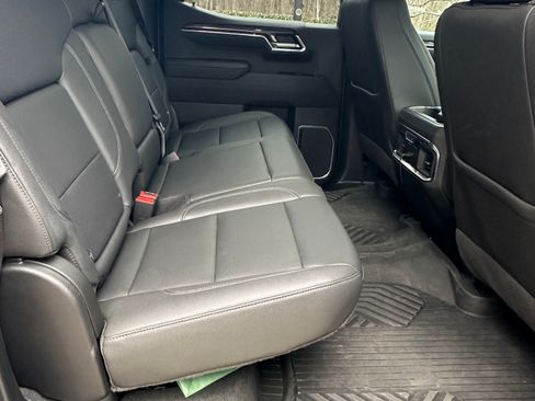 Used 2023 Chevrolet Silverado 1500 LTZ image 13