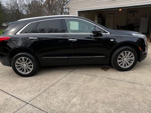 Used 2018 Cadillac XT5 Luxury w/ Driver Awareness Package image 18