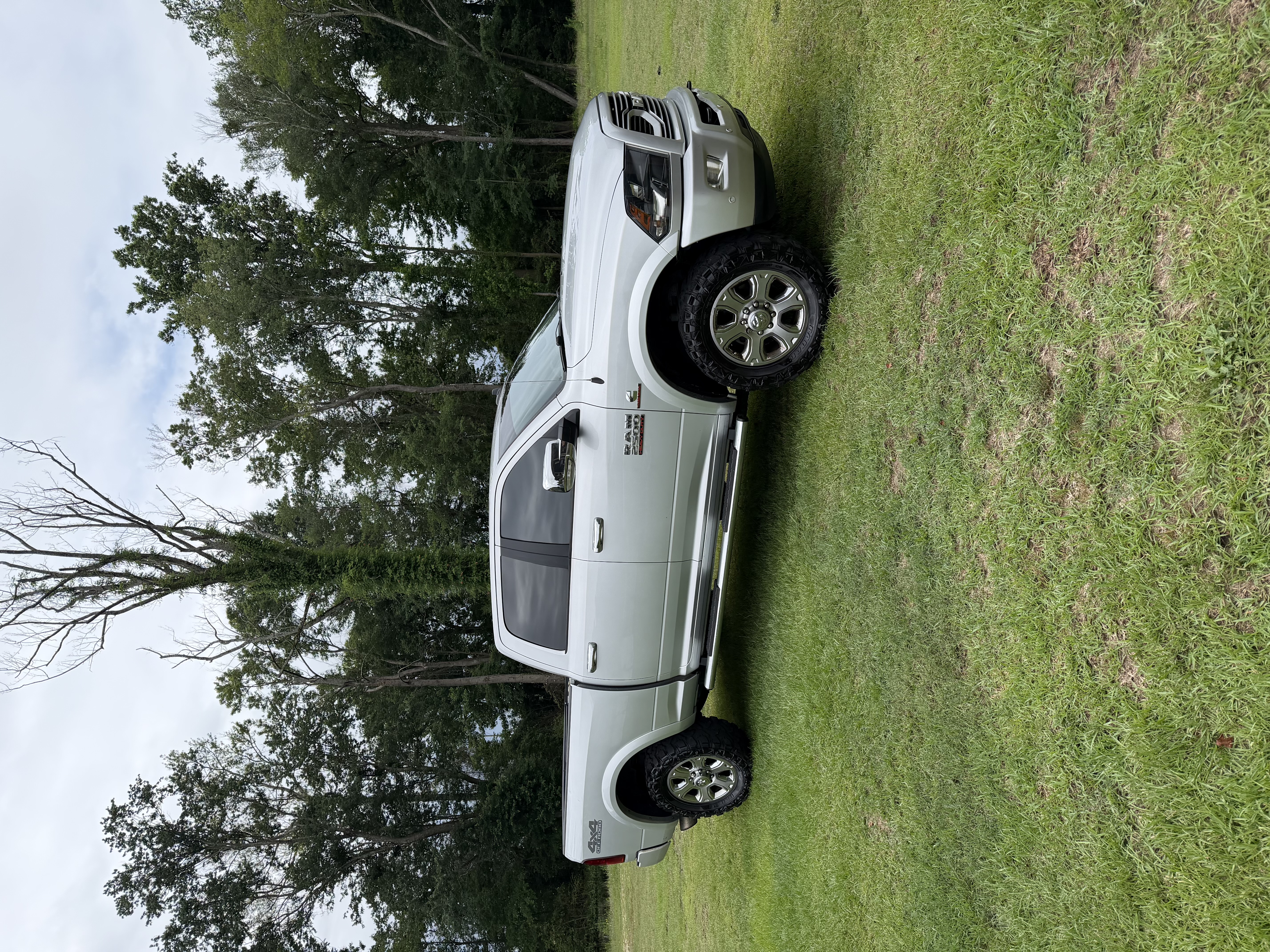 Used 2018 RAM 2500 Big Horn w/ Sport Appearance Group AWD/4WD image 6