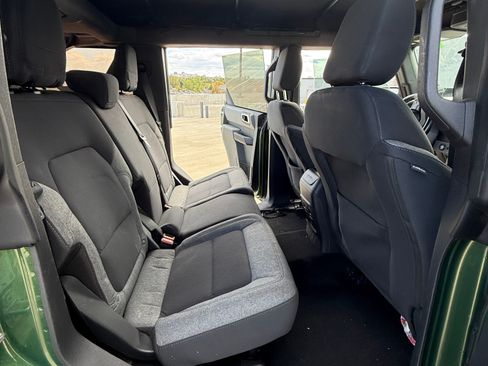 Used 2022 Ford Bronco Big Bend image 12