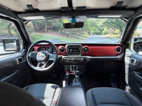 Used 2018 Jeep Wrangler Unlimited Rubicon AWD/4WD image 18