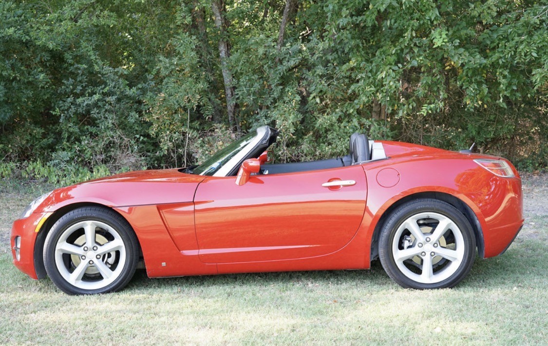 Used 2009 Saturn Sky w/ Premium Trim Package RWD image 4