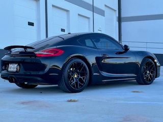 Used 2016 Porsche Cayman RWD image 16