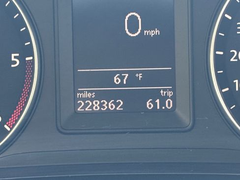 Used 2010 Volkswagen Jetta TDI image 20