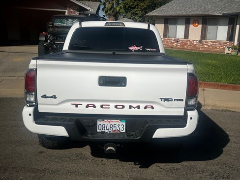 Used 2020 Toyota Tacoma TRD Pro AWD/4WD image 5