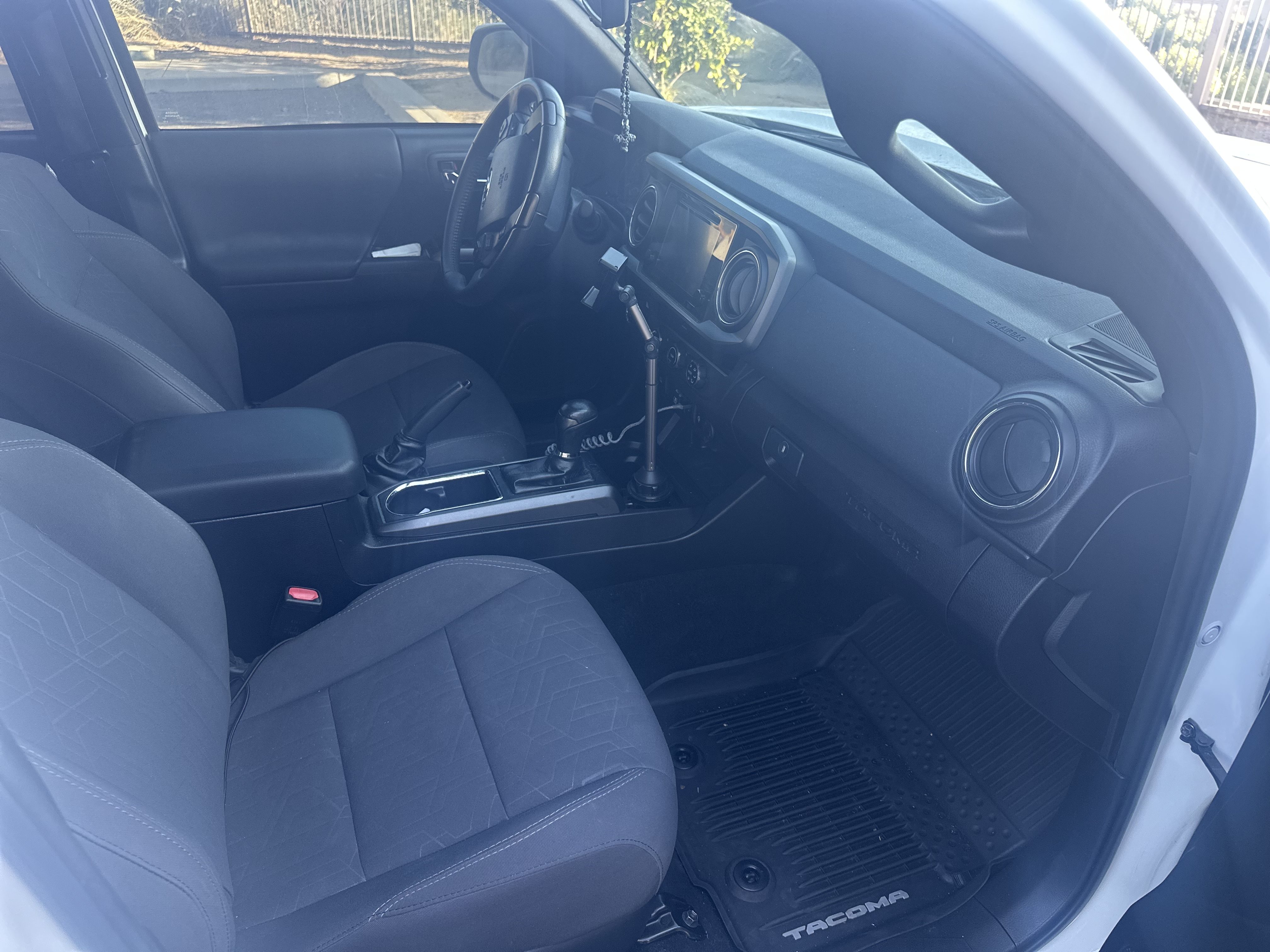 Used 2018 Toyota Tacoma TRD Sport RWD image 10