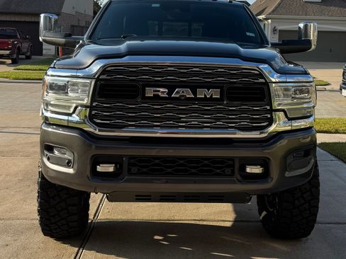 Used 2019 RAM 2500 Limited image 4