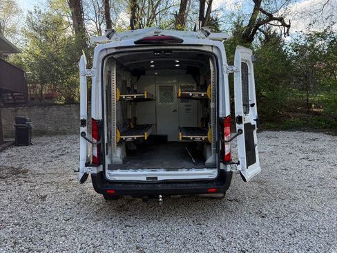 Used 2023 Ford Transit 250 Medium Roof w/ Ambulance Prep Package image 11
