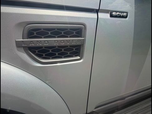 Used 2015 Land Rover LR4 HSE AWD/4WD image 8