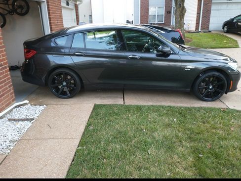Used 2011 BMW 550i Gran Turismo xDrive image 4