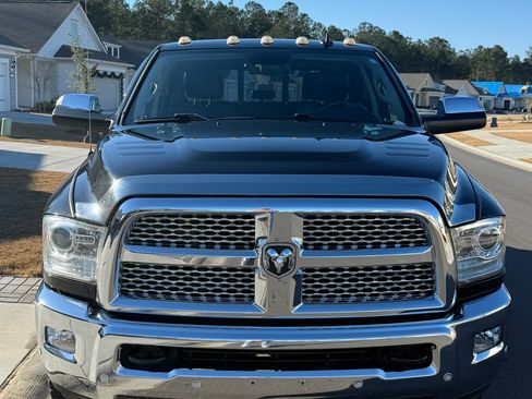 Used 2016 RAM 2500 Laramie w/ Convenience Group image 2