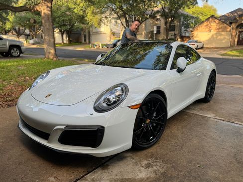 Used 2017 Porsche 911 Carrera image 2