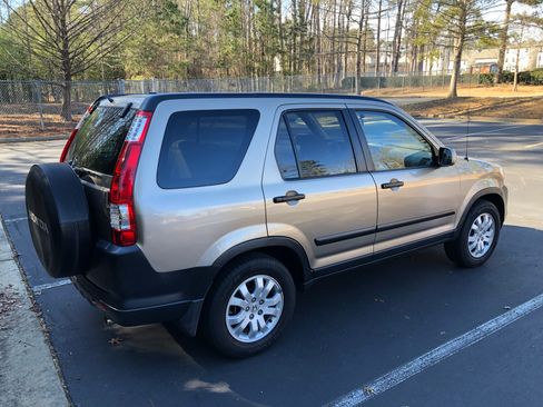 Used 2005 Honda CR-V EX image 4