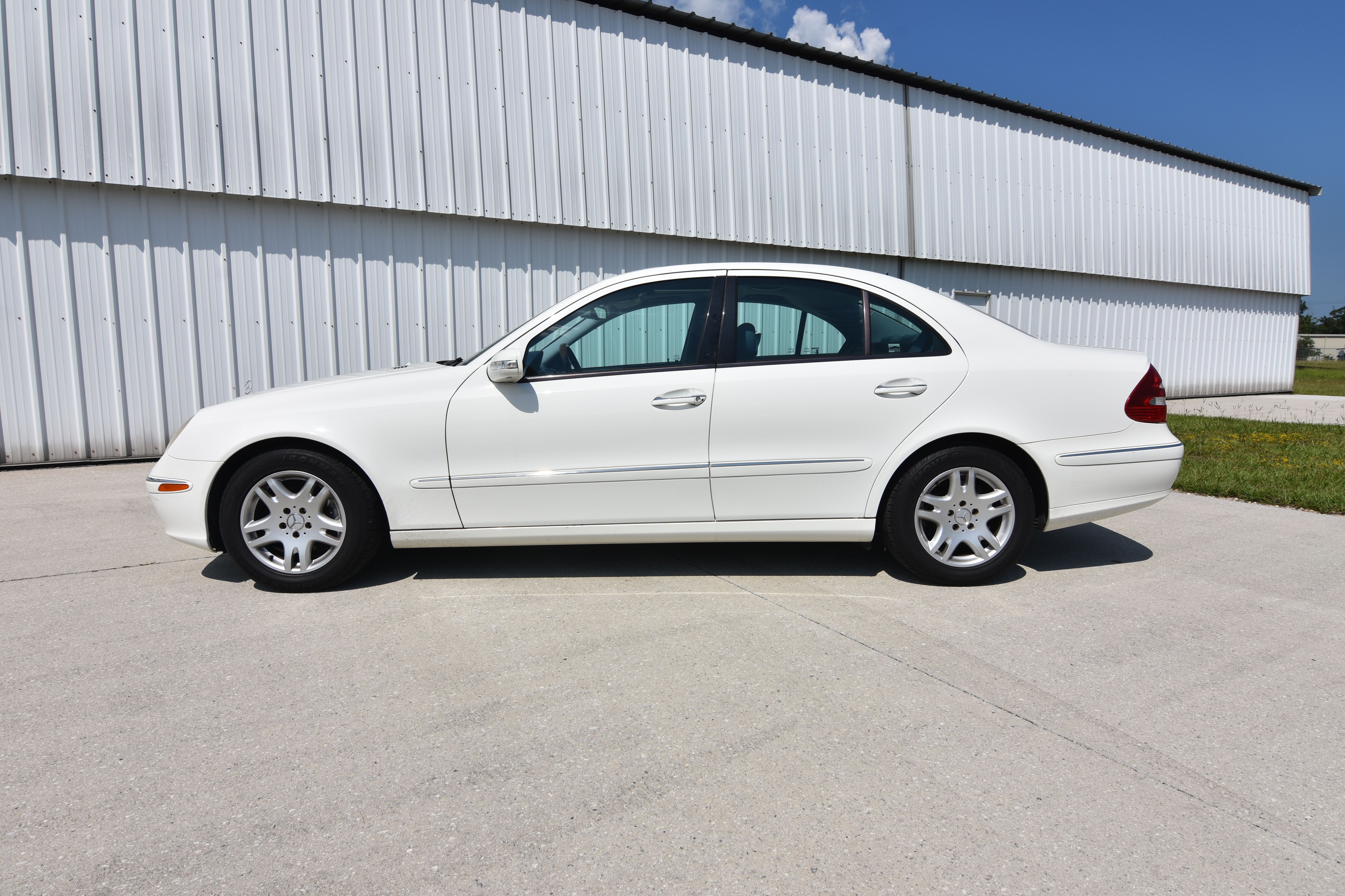 Used 2004 Mercedes-Benz E 320 Sedan image 1