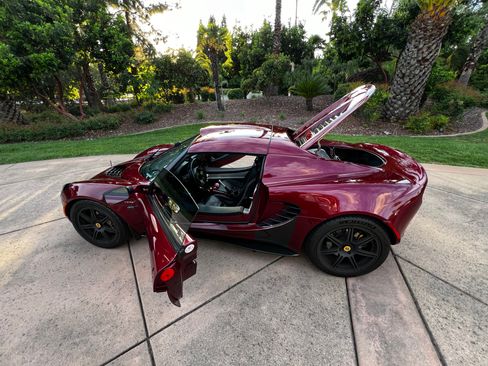 Used 2005 Lotus Elise image 4