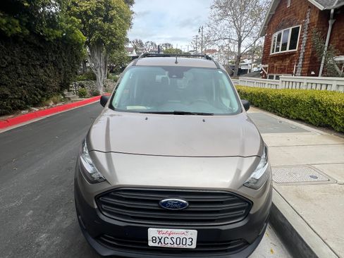 Used 2020 Ford Transit Connect XL image 9
