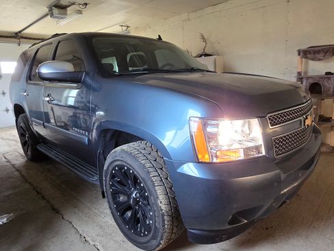 Used 2008 Chevrolet Tahoe LTZ w/ LTZ Preferred Equipment Group image 2