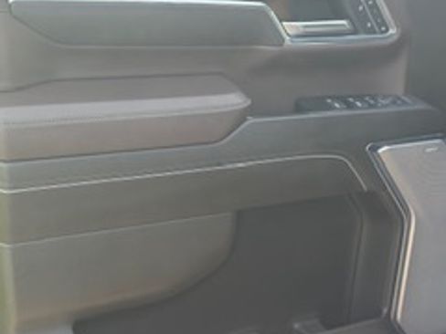 Used 2024 GMC Sierra 3500 Denali AWD/4WD image 6