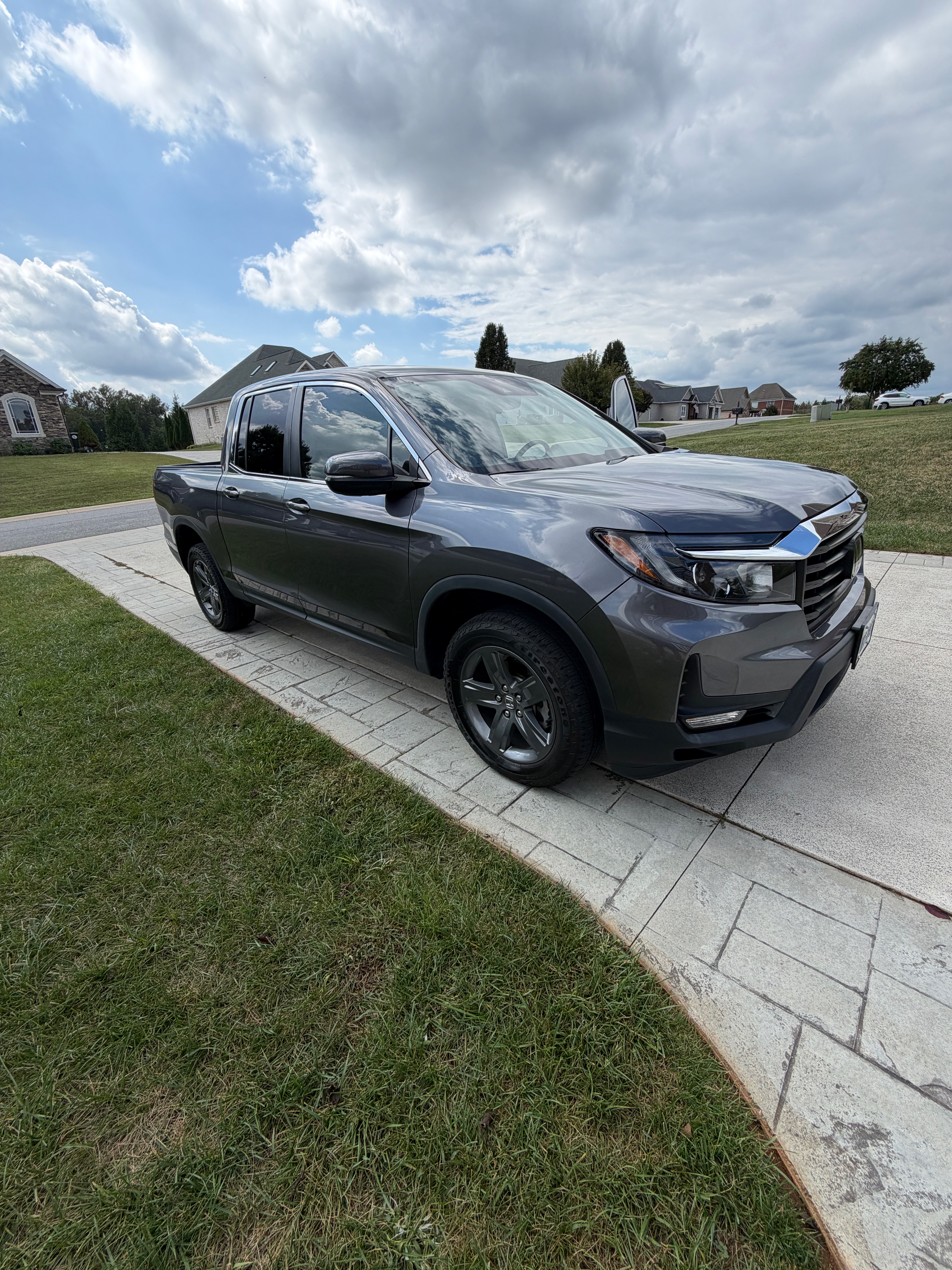 Used 2022 Honda Ridgeline RTL image 2