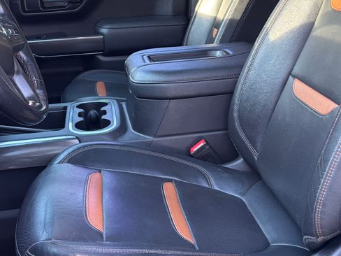 Used 2021 GMC Sierra 1500 AT4 w/ AT4 Preferred Package image 12