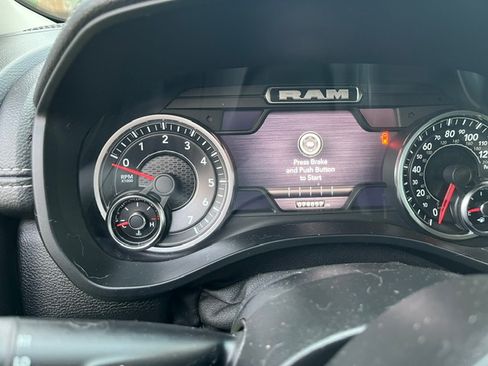 Used 2022 RAM 1500 Laramie AWD/4WD image 8