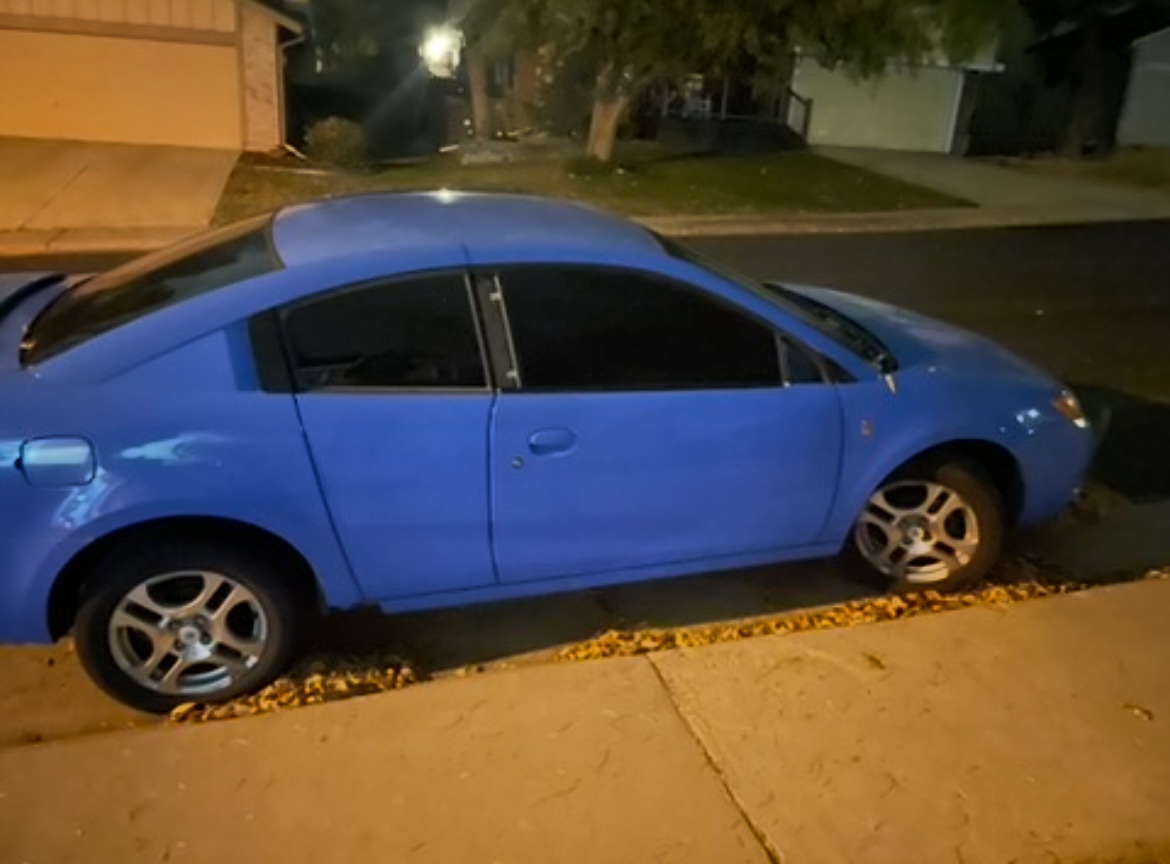 Used 2005 Saturn ION Level 2 FWD image 2