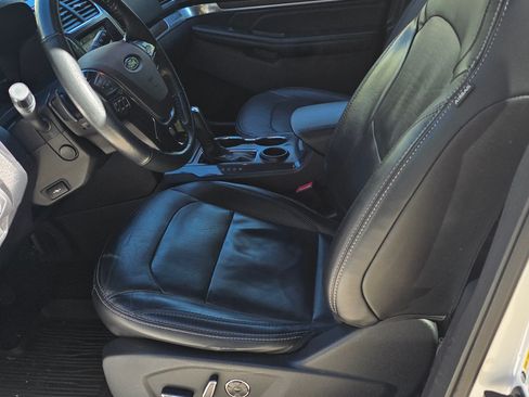 Used 2017 Ford Explorer Limited w/ Equipment Group 301A image 6