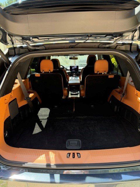 Used 2021 Lincoln Aviator Black Label w/ Dynamic Handling Package AWD/4WD image 14