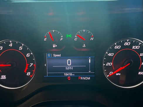 Used 2019 Chevrolet Camaro LT w/ RS Package image 15