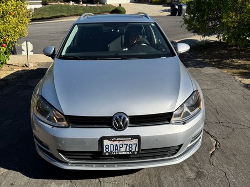Used 2015 Volkswagen Golf TDI SEL image 4