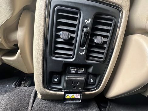 Used 2014 Jeep Grand Cherokee Limited RWD image 8