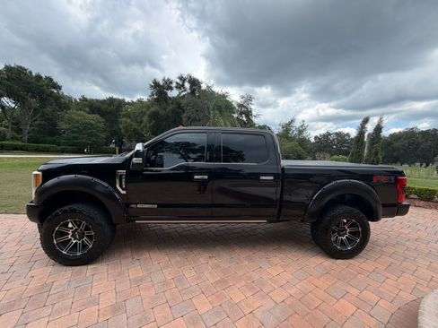 Used 2017 Ford F250 Platinum w/ Platinum Ultimate Package AWD/4WD image 1