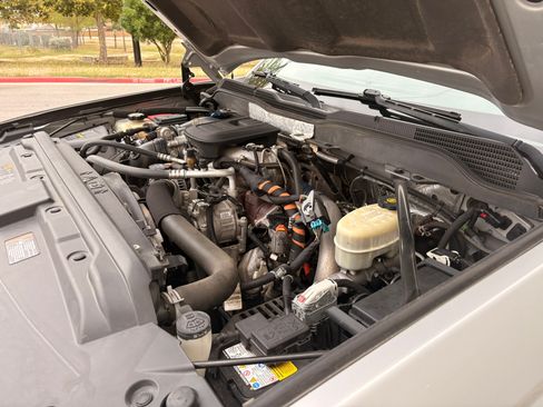 Used 2016 Chevrolet Silverado 2500 LT w/ LT Convenience Package image 18