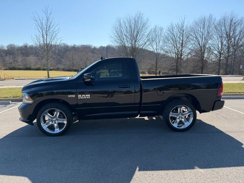 Used 2014 RAM 1500 Sport w/ Convenience Group image 5