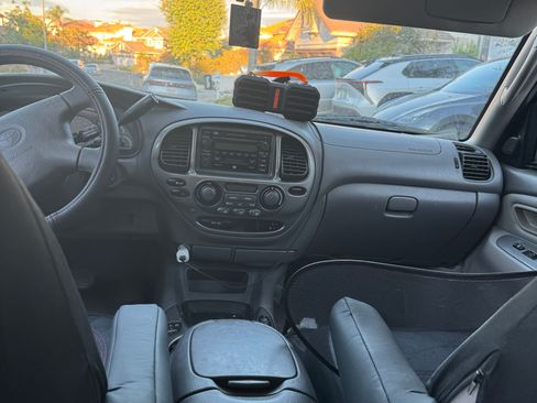 Used 2002 Toyota Sequoia Limited RWD image 5