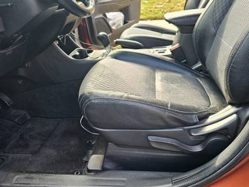 Used 2015 Mitsubishi Outlander SE image 15