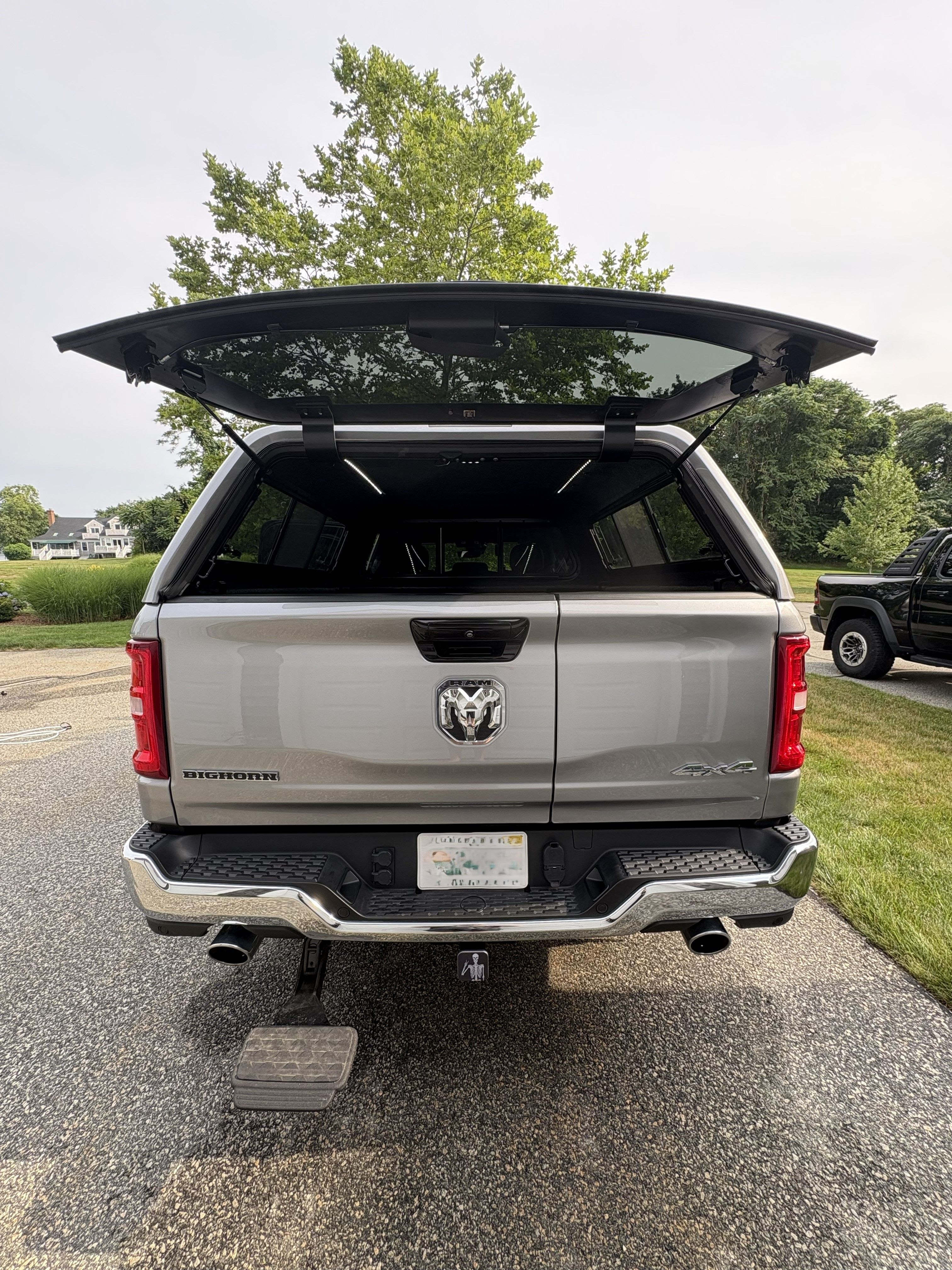 Used 2025 RAM 1500 Big Horn AWD/4WD image 12