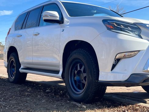 Used 2022 Lexus GX 460 Premium image 14