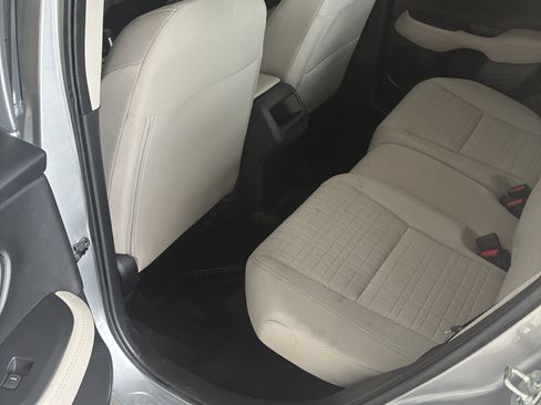 Used 2024 Honda HR-V LX image 8