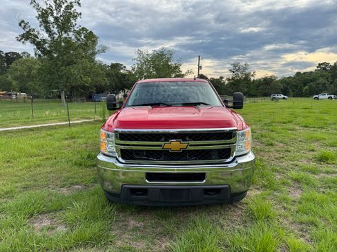 Used 2014 Chevrolet Silverado 2500 LT AWD/4WD image 2
