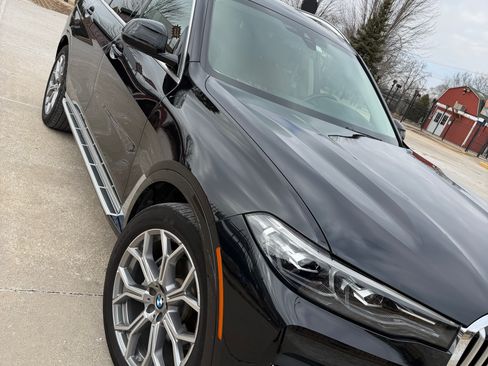 Used 2020 BMW X7 xDrive40i w/ Executive Package image 8