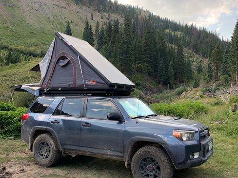 Used 2010 Toyota 4Runner Trail AWD/4WD image 2