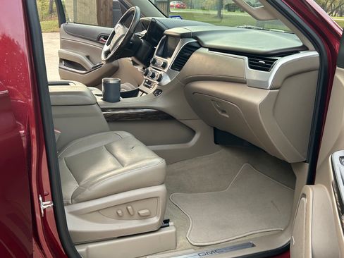 Used 2018 GMC Yukon SLT w/ Open Road Package image 15