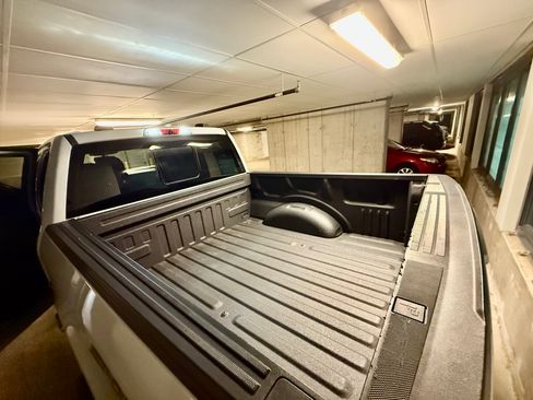 Used 2022 Ford F150 XLT w/ Equipment Group 302A High image 14