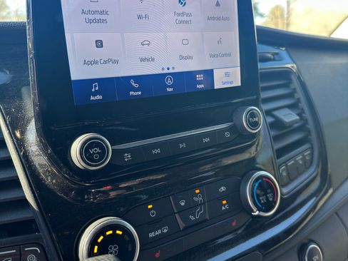 Used 2021 Ford Transit 150 Low Roof AWD image 12