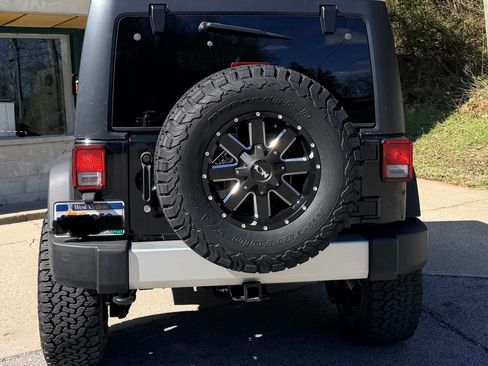 Used 2011 Jeep Wrangler Unlimited Sahara w/ Trailer Tow Group image 5