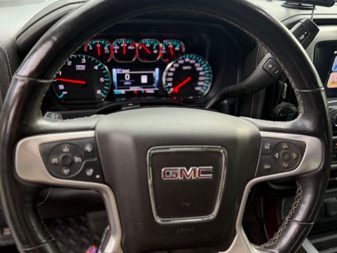 Used 2018 GMC Sierra 1500 SLT AWD/4WD image 11