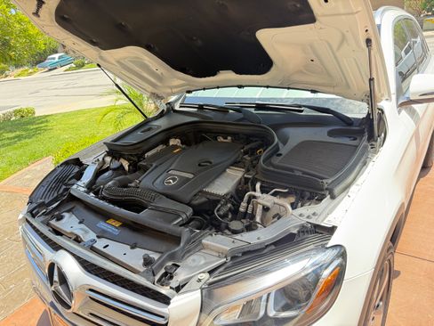 Used 2019 Mercedes-Benz GLC 300 image 18