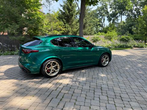 Used 2022 Alfa Romeo Stelvio Quadrifoglio w/ Active Assist Plus Package AWD/4WD image 8