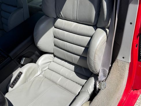 Used 1992 Chevrolet Corvette ZR-1 RWD image 18
